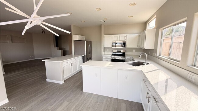 Building Photo - 612 Coolidge Ave