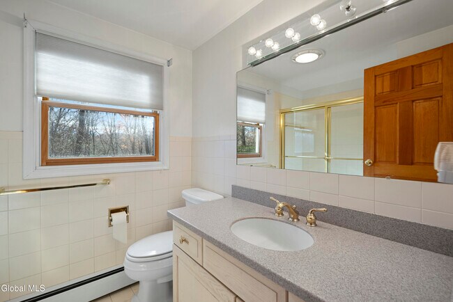 Building Photo - 167 Wood Dale Dr