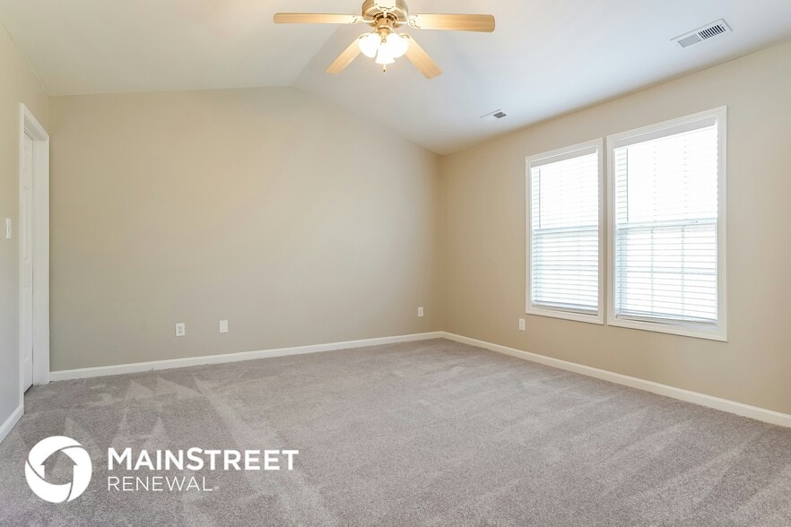 Building Photo - 7109 Bristoe Station Ln