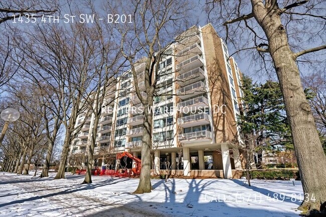 Building Photo - 1435 4th St SW