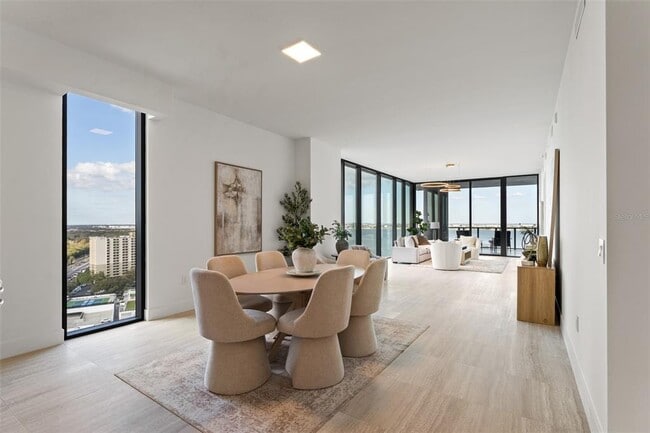 Building Photo - 3015 S Ysabella Ave