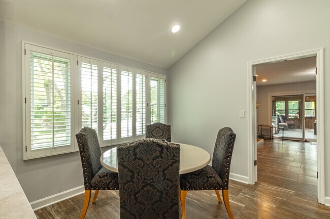 Building Photo - 31 Fox Trail