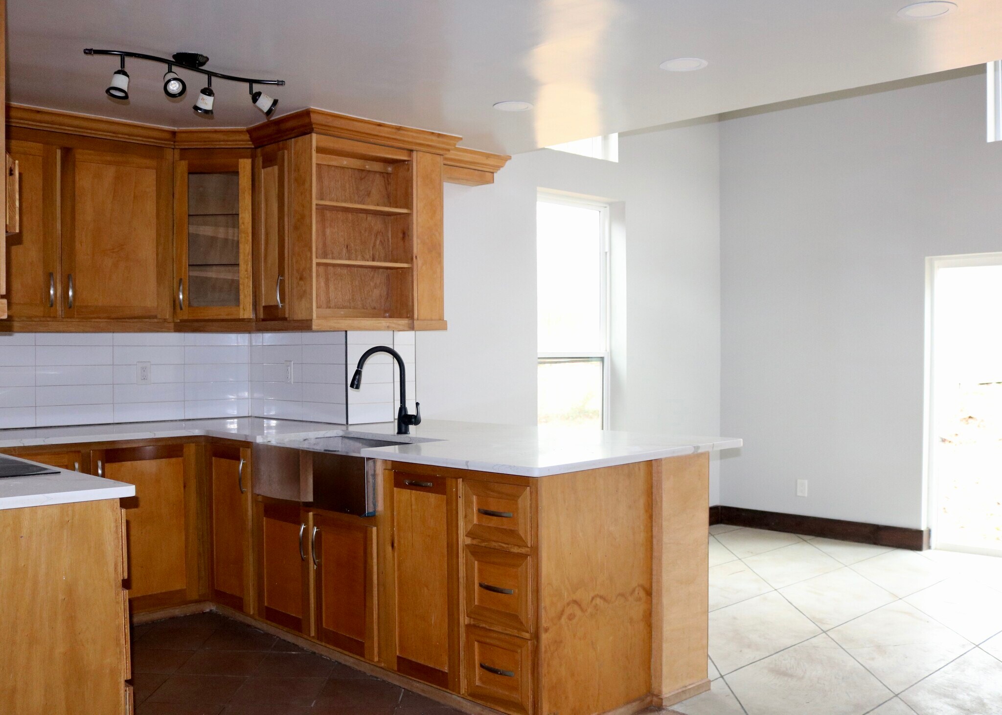 Building Photo - 1027 Woodward Cir SW