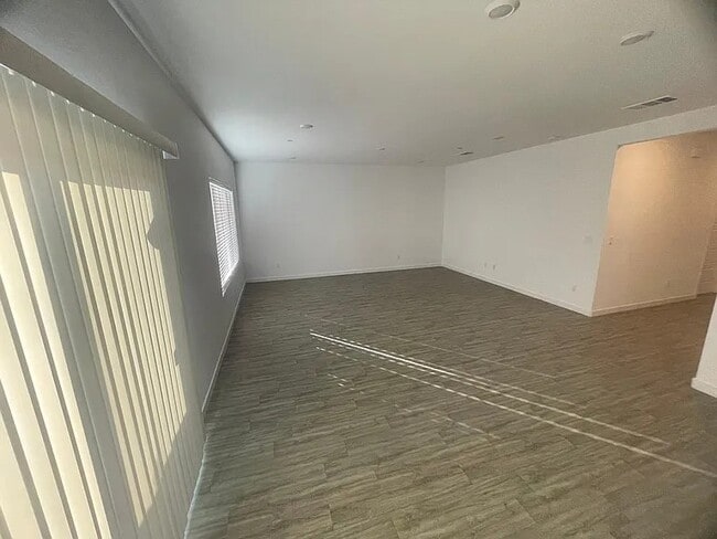 Building Photo - 9613 Greenwood Gln Ln