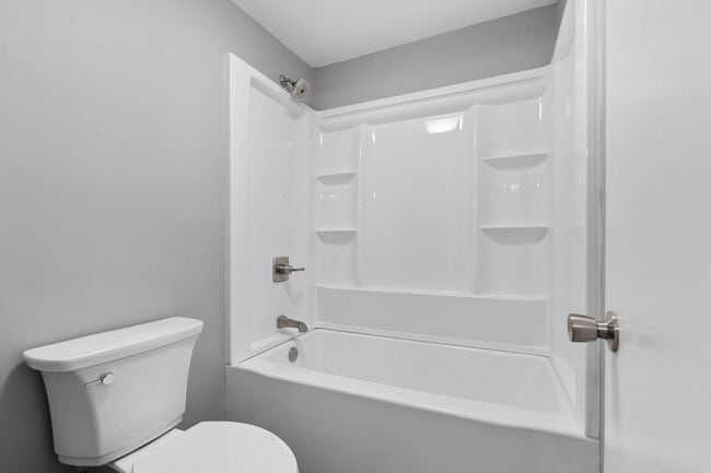 Building Photo - 500 NY-299