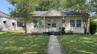 Building Photo - 2823 Garfield Dr