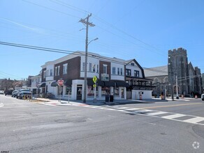 Building Photo - 2 S Little Rock Ave