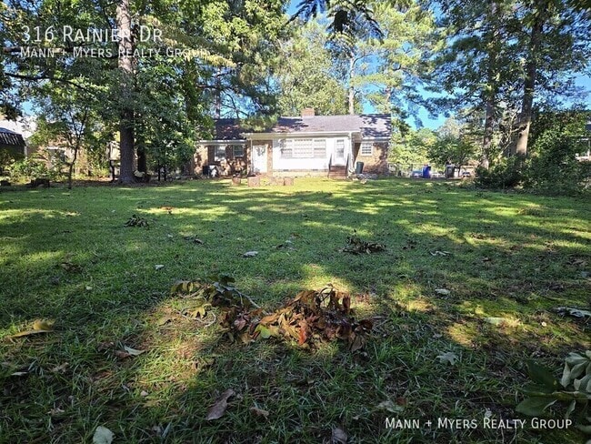 Building Photo - 316 Rainier Dr