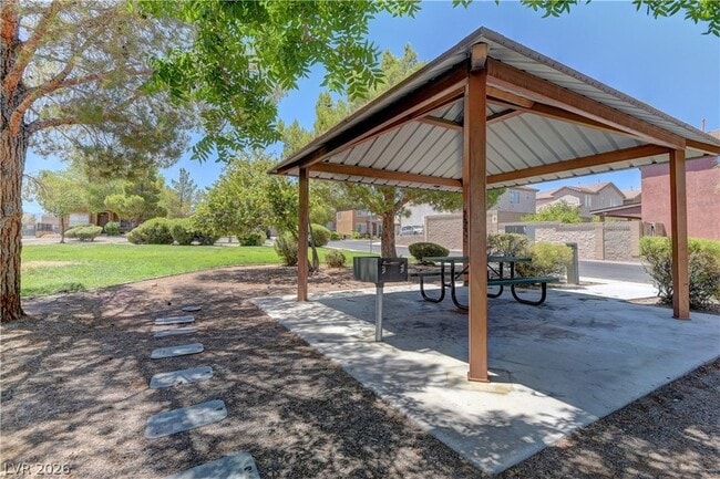 Building Photo - 5317 La Quinta Hills St