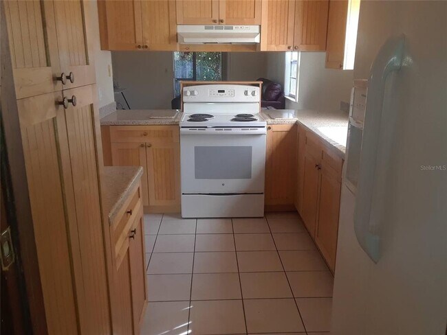 Building Photo - 1303 Candlewyck Dr