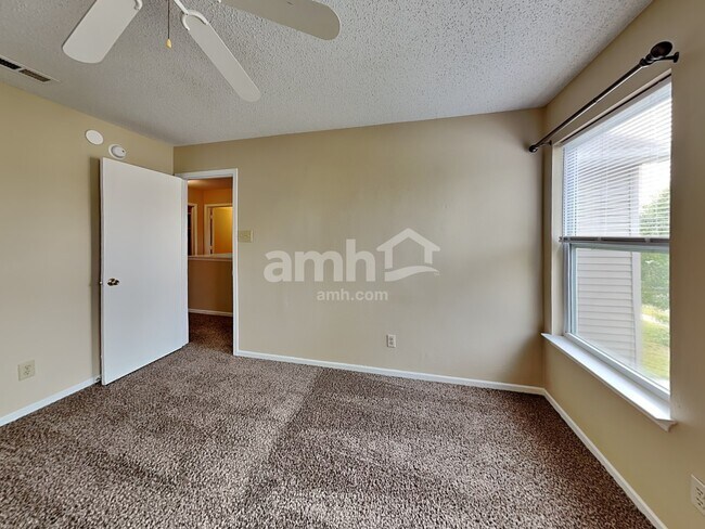 Building Photo - 6627 W Jefferson Ct
