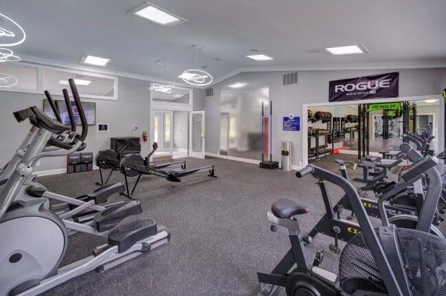 Building Photo - 3655 Westchase Village Ln