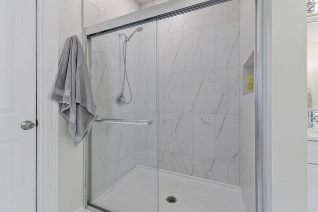 Building Photo - 415 Enclave Ct