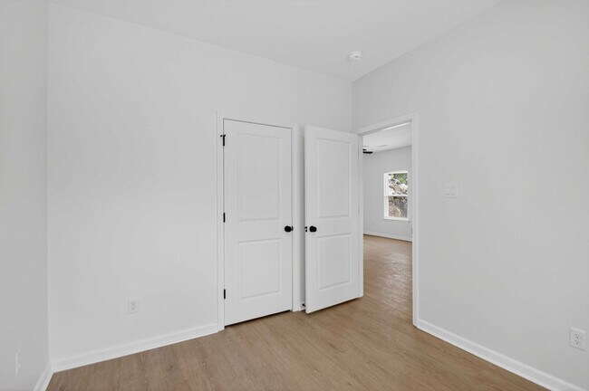 Building Photo - 2009-2011 Scotty Ct