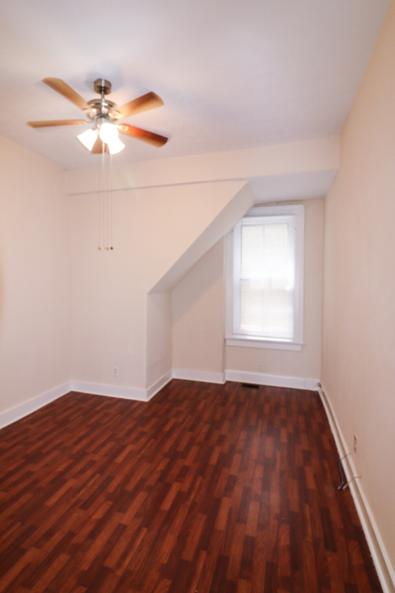 Building Photo - 2615 Eden Ave