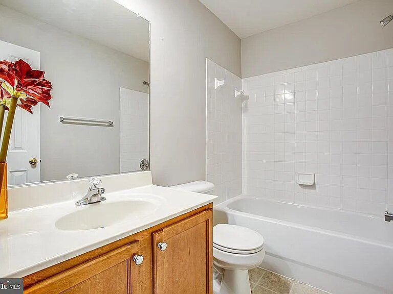 Building Photo - 4211 Normandy Ct