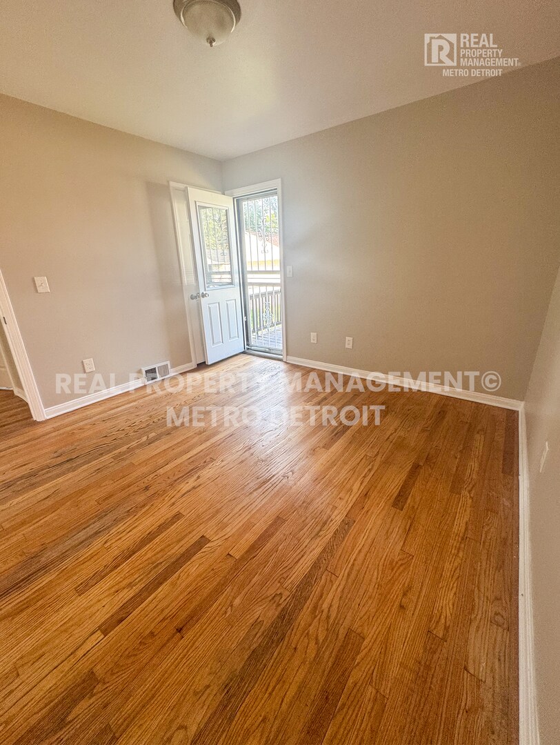 Building Photo - 19645 Woodmont St