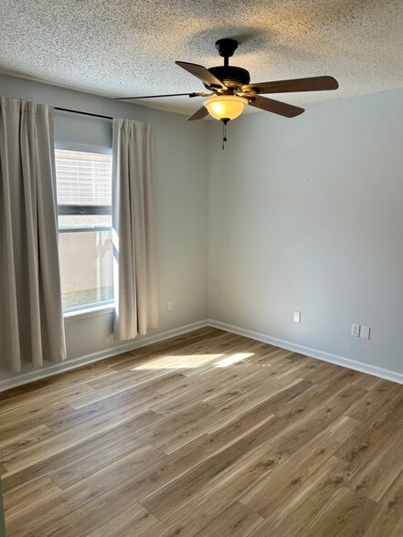 Building Photo - 10389 Brookwood Bluff Rd N