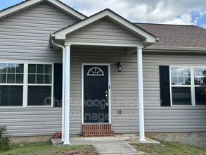Building Photo - 9936 Falcon Crest Dr