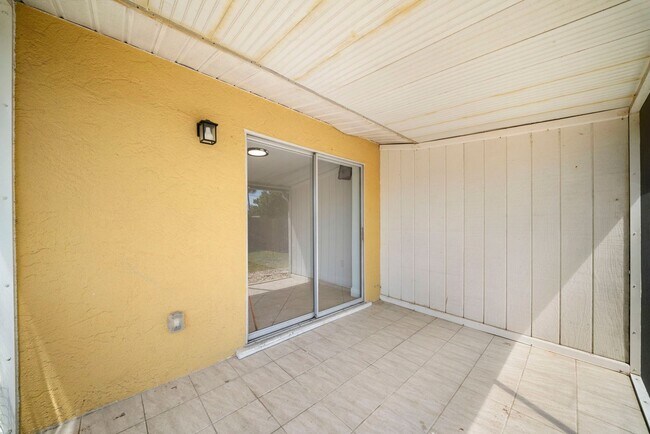 Building Photo - 13401-13407 Pine Needle Ln