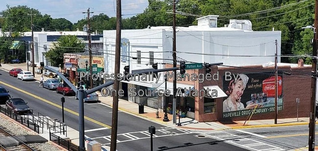 Building Photo - Rent a Community..Prime Location