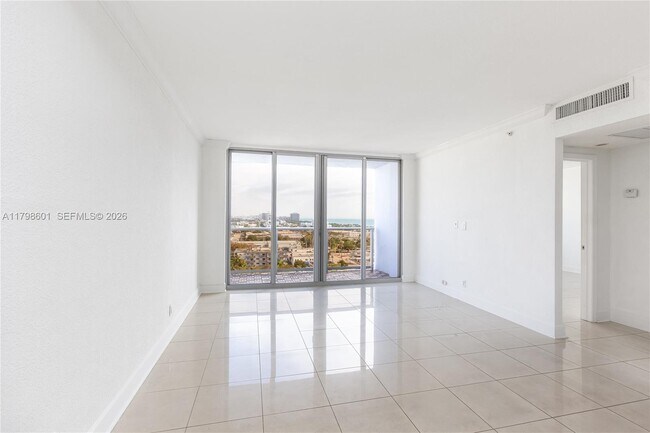 Building Photo - 401 69th St