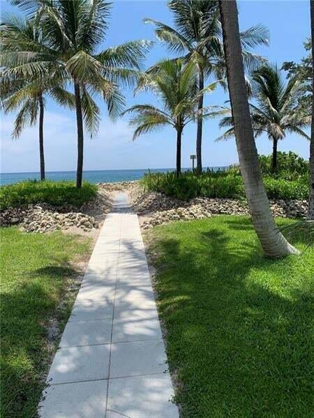 Building Photo - 401 Briny Ave