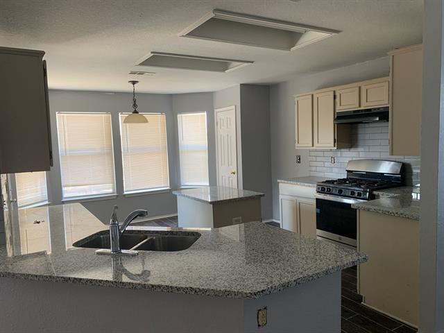 Building Photo - 2024 Austin Dr