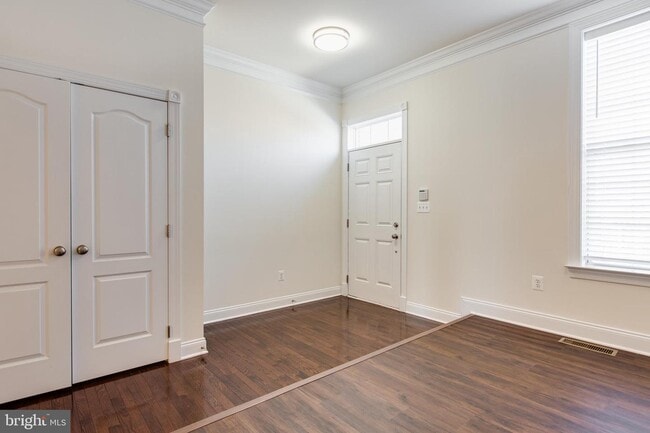 Building Photo - 7757 Crystal Brook Way