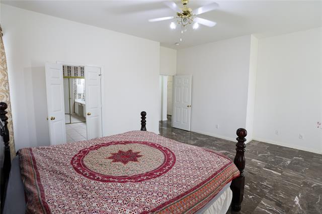Building Photo - 5708 Sabetha Way