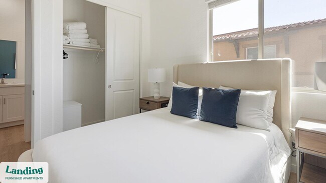 Building Photo - 375 E Linda Vista Blvd