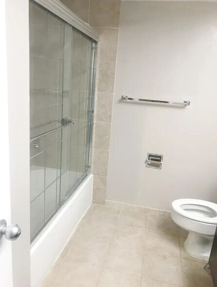 Building Photo - 5501 Seminary Rd