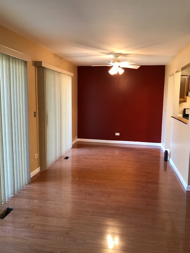 Building Photo - 7010 Newport Dr