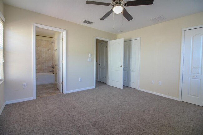 Building Photo - 4125 Shadetree Ln