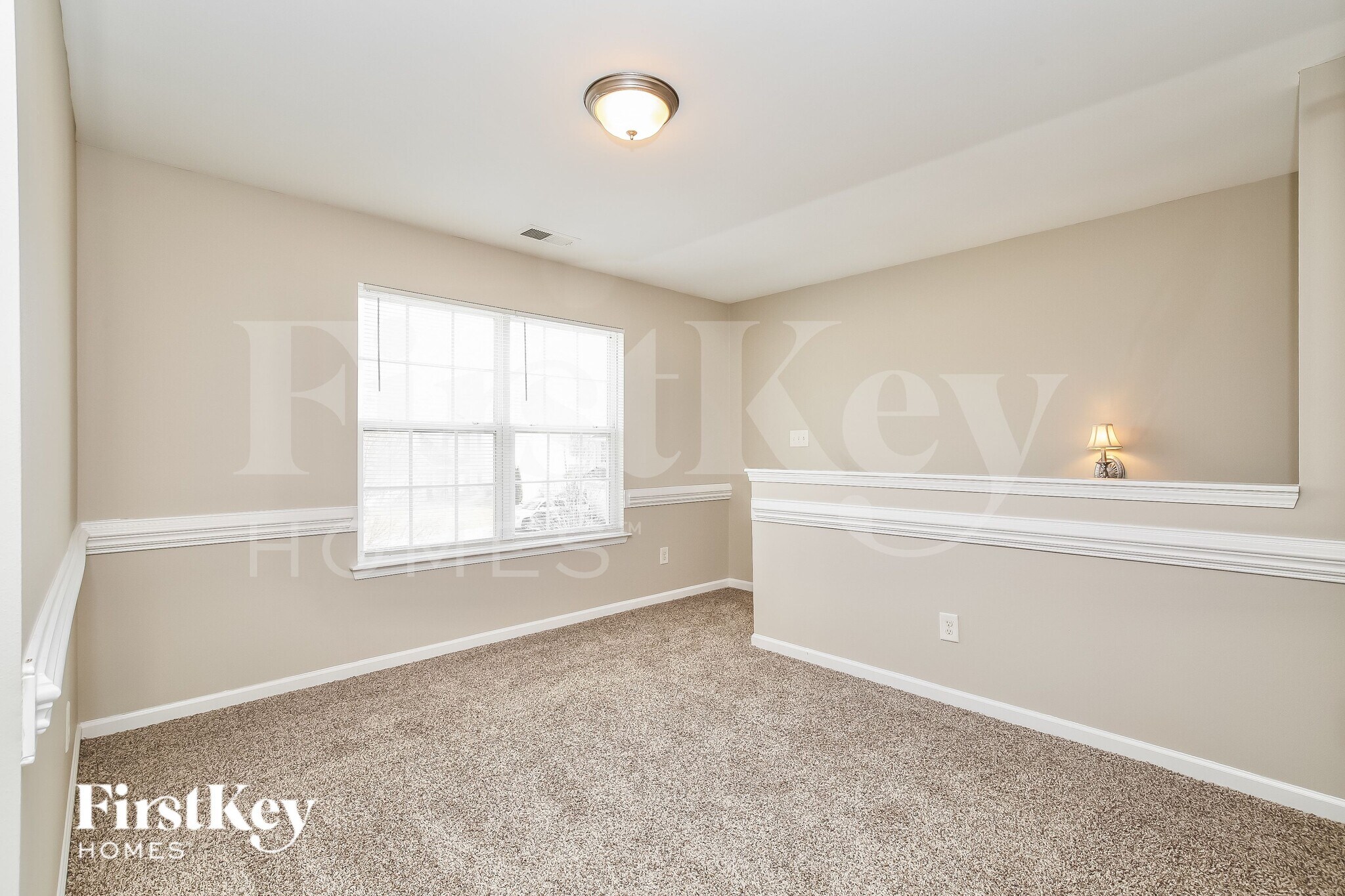 Building Photo - 1428 Paulonia Way