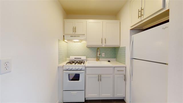Building Photo - 2405 Abrams Rd