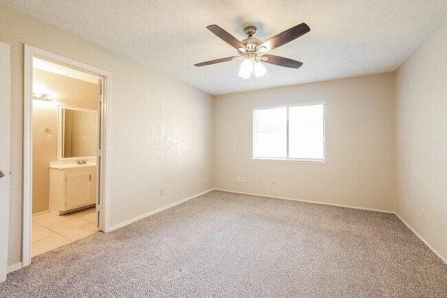 Building Photo - 17319 Northern Star Dr
