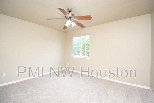 Building Photo - 26306 Hartwill Dr