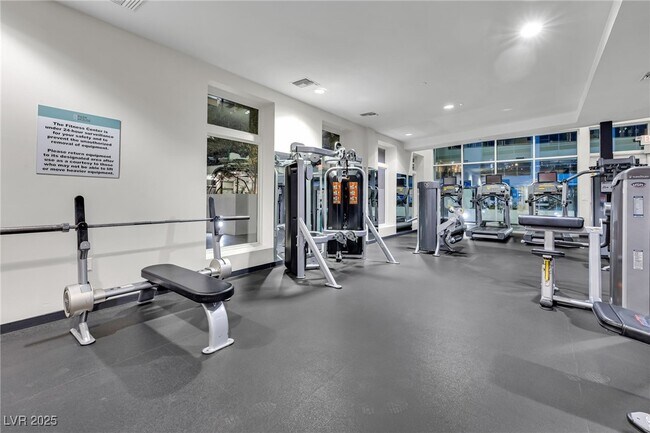 Building Photo - 8925 W Flamingo Rd