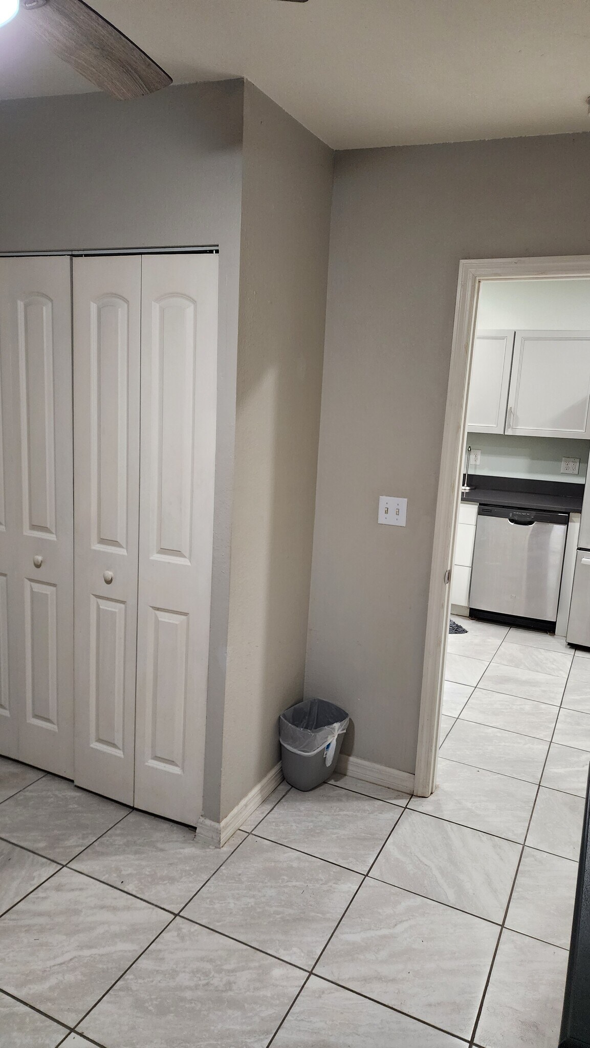 Building Photo - 1002 Brothers Ave.