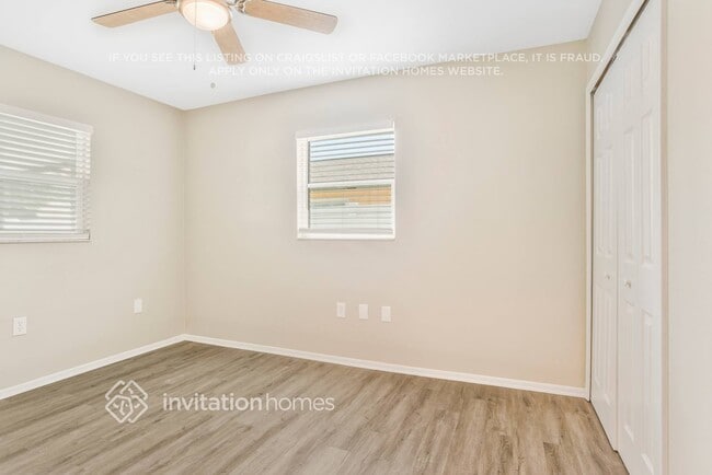 Building Photo - 10582 Jane Eyre Dr