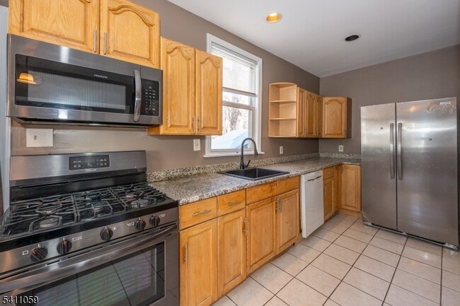 Building Photo - 189 Washington St