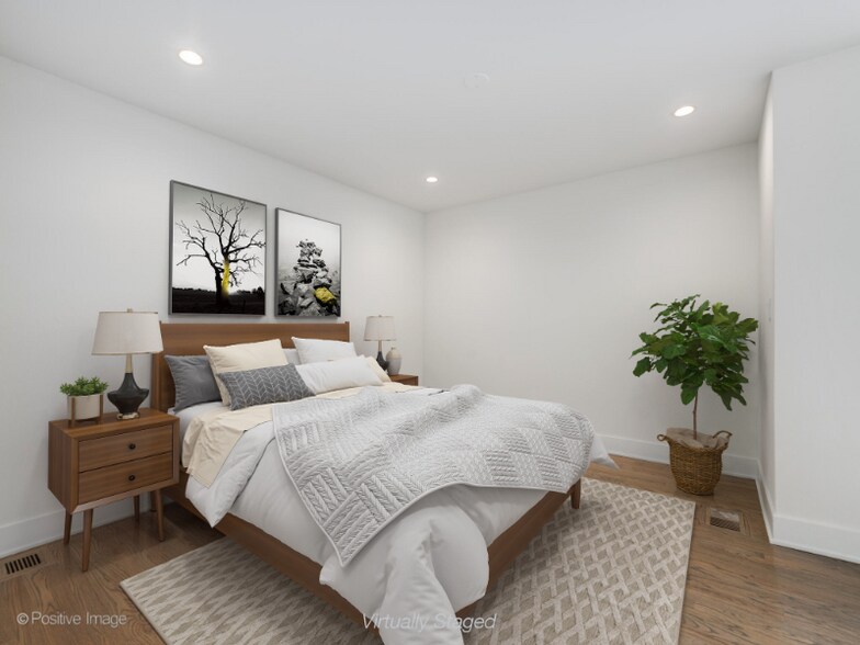 Building Photo - 3557 N Bell Ave