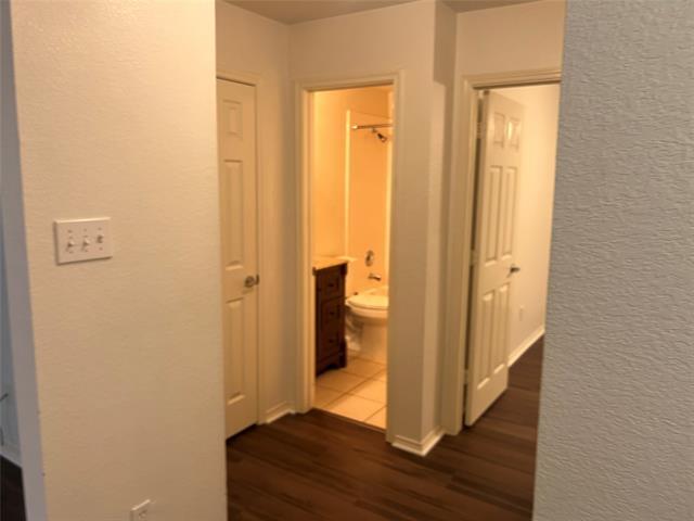 Building Photo - 800 Mahogany Dr