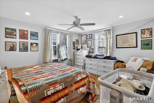 Building Photo - 151 Cold Spring St