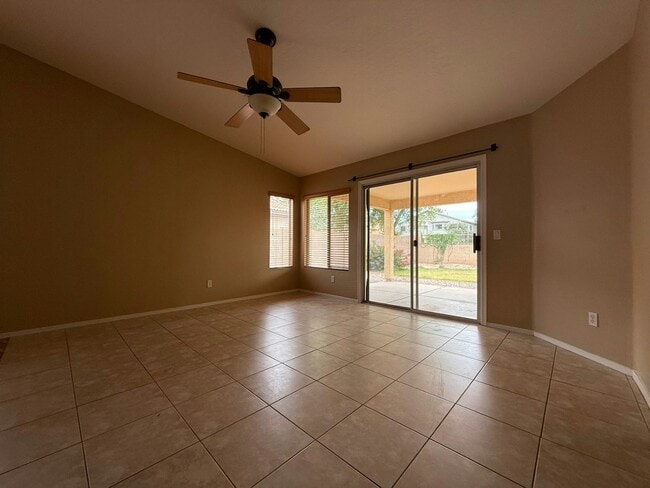 Building Photo - 3625 E Thunderheart Trail