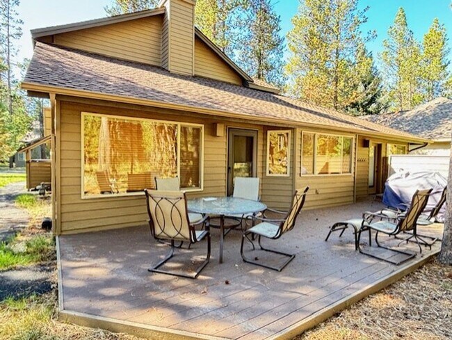 Building Photo - 58120 Gannet Lane, Lot #27, Sunriver OR 97701