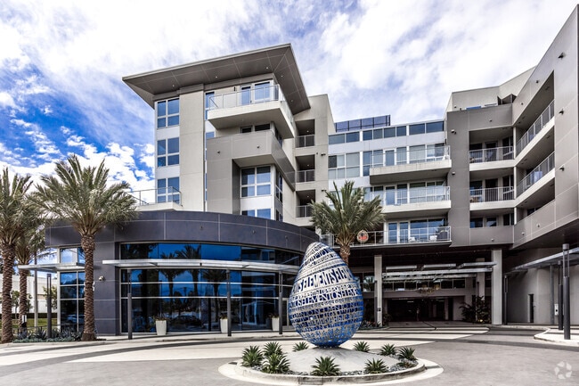 Building Photo - Elements Apartments*