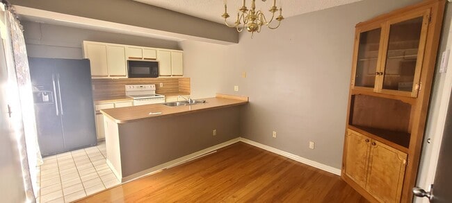 Building Photo - 2936 Tangerine Ct