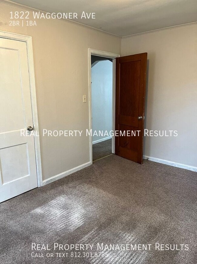 Building Photo - 1822 Waggoner Ave